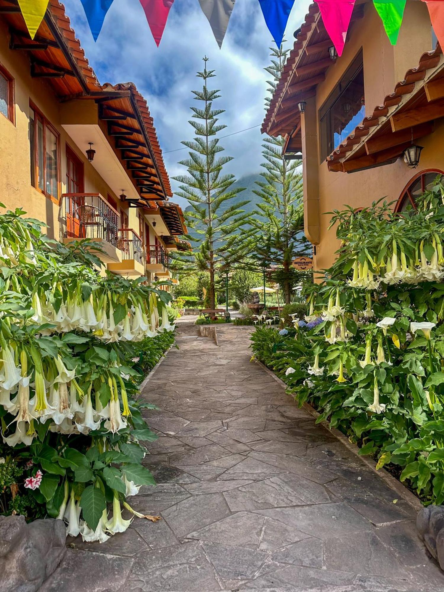 Hotel Mabey Урубамба Екстер'єр фото